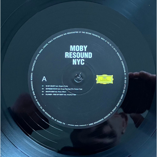 MOBY - RESOUND NYC 2 LP Set 2023 (4863337) DEUTSCHE GRAMMOPHON/EU MINT MOBY - RESOUND NYC 2 LP Set 2023 (4863337) DEUTSCHE GRAMMOPHON/EU MINT