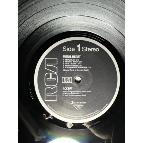 ACCEPT - METAL HEART 1985/2023 (RE-ISSUE) UNIVERSAL/EU MINT ACCEPT - METAL HEART 1985/2023 (RE-ISSUE) UNIVERSAL/EU MINT