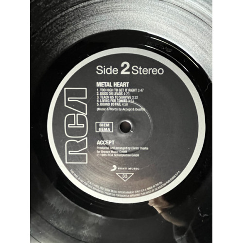 ACCEPT - METAL HEART 1985/2023 (RE-ISSUE) UNIVERSAL/EU MINT ACCEPT - METAL HEART 1985/2023 (RE-ISSUE) UNIVERSAL/EU MINT
