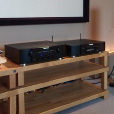 Преміальна система Marantz: підсилювач PM8006, CD-плеєр і стример ND8006, програвач вінілу TT-15S1