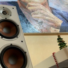 З Новим роком та Різдвом Христовим! Вітання та плей-лист від команди Music Hall