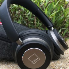Данські Bluetooth-навушники з шумозаглушенням DALI IO-6  - відеорозпакування