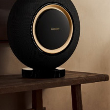 Акустична система Marantz Grand Horizon створена для того, щоб її бачили, а не лише чули