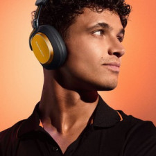 Bowers & Wilkins представляє абсолютно нову версію навушників Px8 S2 McLaren Edition