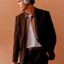 Bowers & Wilkins розширює лінійку бездротових навушників новими кольорами Px8 S2